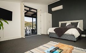 Central Mountain View Apartment, Hermanus Waterfront